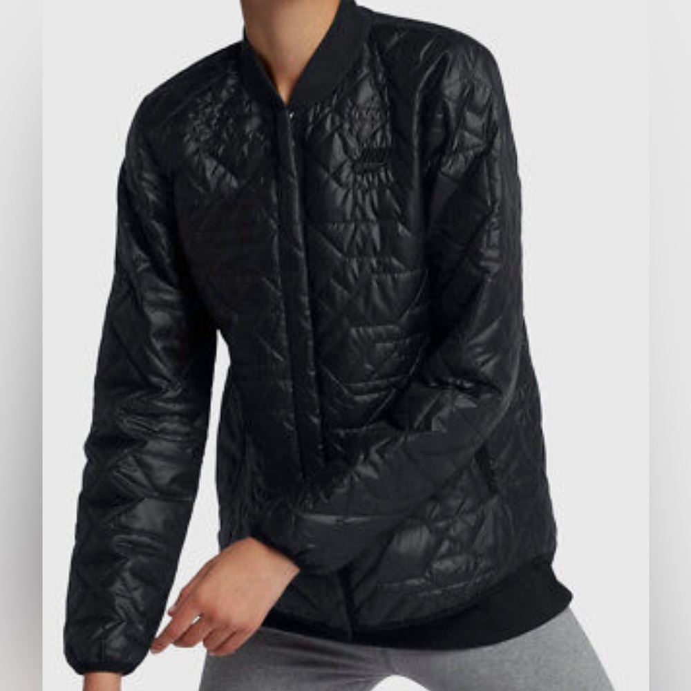 Nike Sportswear quilted womens jacket. Classic bomber silhouette, black.